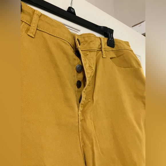 Time and True jeans capris size 18, in excellent condition - Picture 3 of 6